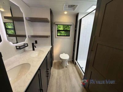 2027 Forest River RV Grand Surveyor — photo 33 view