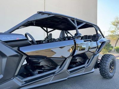 2026 Can-Am Maverick X3 MAX X ds Turbo RR Triple Black_7.6 in. - Photo 10