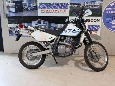 2025 Suzuki DR650S — front three-quarter view
