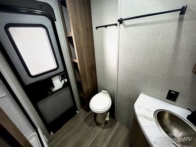 2024 Grand Design Imagine - Photo 19