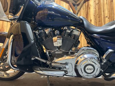 2016 Harley-Davidson CVO Street Glide - Photo 8