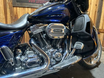 2016 Harley-Davidson CVO Street Glide - Photo 7