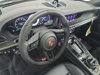 2026 Porsche 911 - Photo 4