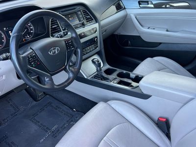 2015 Hyundai Sonata - Photo 11