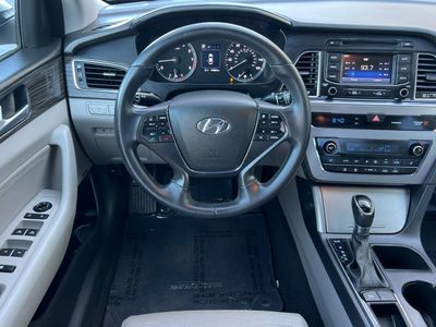 2015 Hyundai Sonata - Photo 15