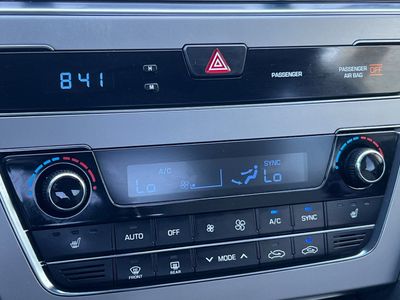 2015 Hyundai Sonata - Photo 22