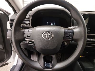 2025 Toyota Camry — photo 12 view