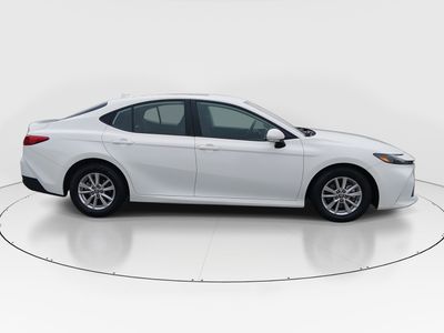 2025 Toyota Camry — photo 8 view