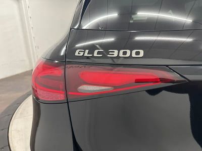 2026 Mercedes-Benz GLC — photo 11 view