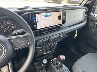 2026 Jeep Wrangler - Photo 71
