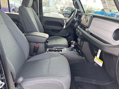 2026 Jeep Wrangler - Photo 56