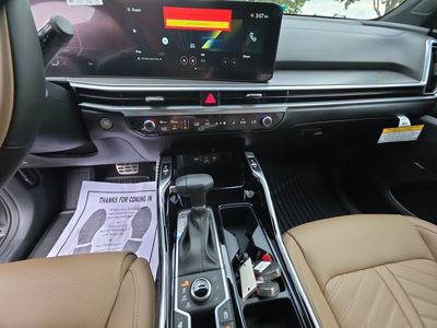 2026 Kia Sorento — engine compartment view