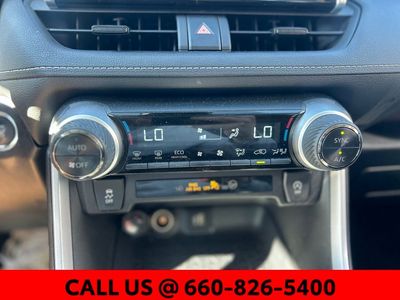2025 Toyota RAV4 - Photo 16