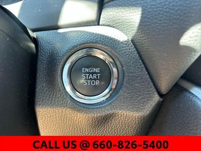 2025 Toyota RAV4 - Photo 31