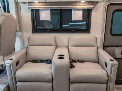 2026 Thor Motor Coach VEGAS - Photo 13