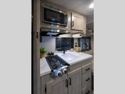 2026 Coachmen RV Catalina Summit Series 7 - Photo 22