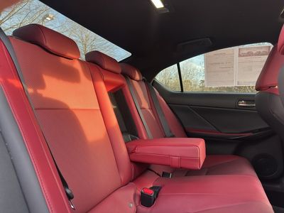 2024 Lexus IS 300 - Photo 27