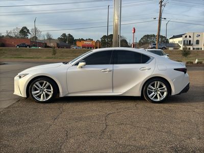 2024 Lexus IS 300 - Photo 4