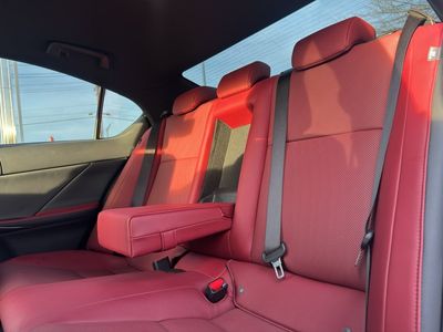 2024 Lexus IS 300 - Photo 23