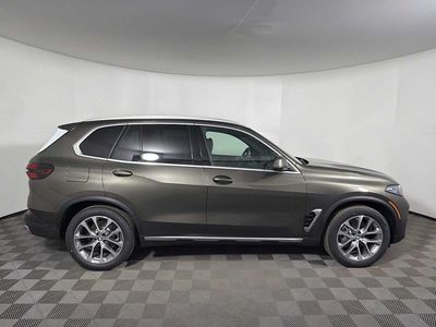 2026 BMW X5 xDrive40i — photo 7 view