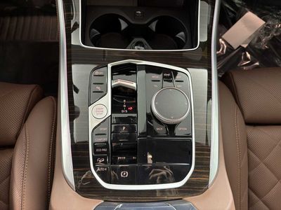 2026 BMW X5 xDrive40i — photo 16 view