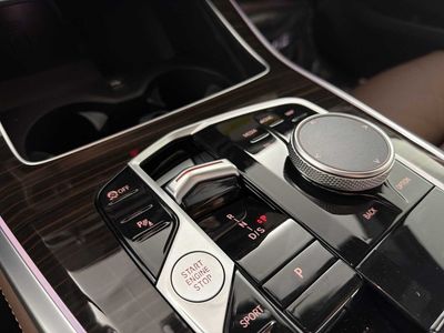 2026 BMW X5 xDrive40i — photo 15 view