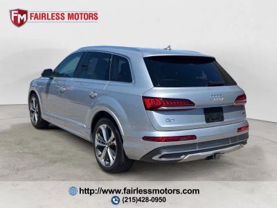 2022 Audi Q7 — side profile view