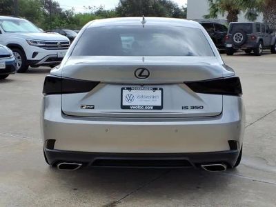 2020 Lexus IS — detail view