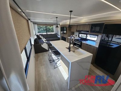 2025 Forest River RV Salem - Photo 19