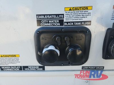 2025 Forest River RV Salem - Photo 10