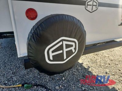 2025 Forest River RV Salem - Photo 17