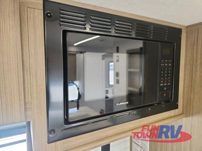 2025 Forest River RV Salem - Photo 24