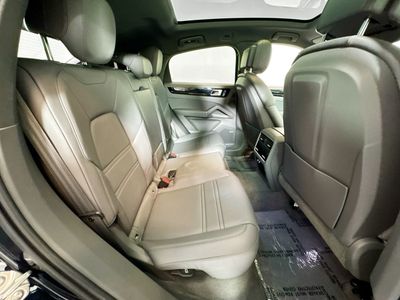 2022 Porsche Cayenne - Photo 23