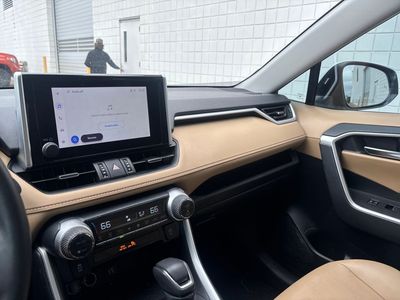 2023 Toyota RAV4 - Photo 14