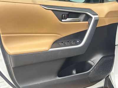 2023 Toyota RAV4 - Photo 5