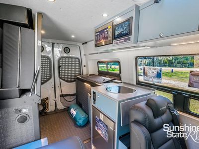 2026 OUTSIDE VAN - Photo 19