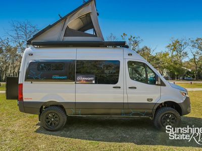 2026 OUTSIDE VAN - Photo 9