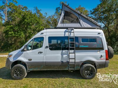 2026 OUTSIDE VAN - Photo 13