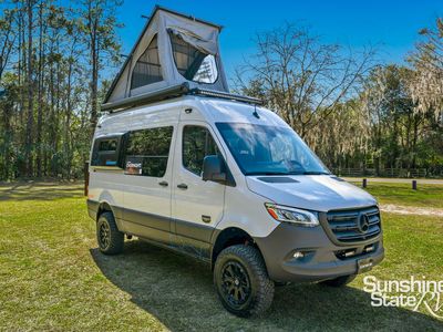 2026 OUTSIDE VAN - Photo 4