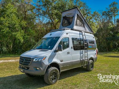 2026 OUTSIDE VAN - Photo 24