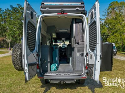 2026 OUTSIDE VAN - Photo 14