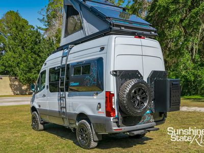 2026 OUTSIDE VAN - Photo 20