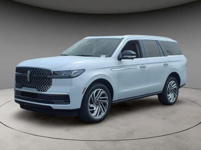 2026 Lincoln Navigator Reserve in Crystal White — front three-quarter view