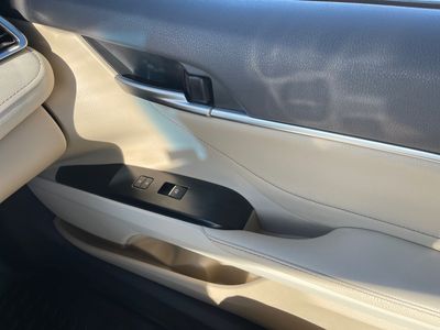 2018 Toyota Camry - Photo 21