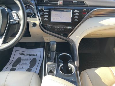 2018 Toyota Camry - Photo 13