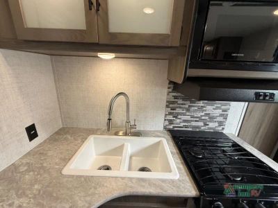 2021 Gulf Stream RV Gulfstream — photo 13 view
