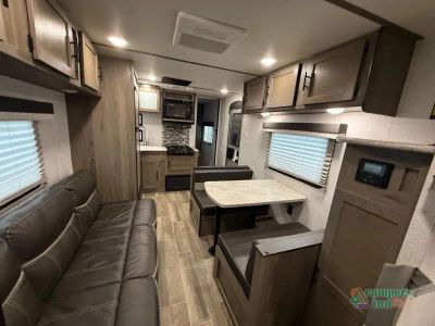 2021 Gulf Stream RV Gulfstream — rear three-quarter view