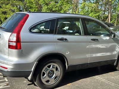 2010 Honda CR-V — interior view