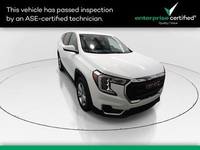 2024 GMC Terrain FWD 4dr SLE — front three-quarter view