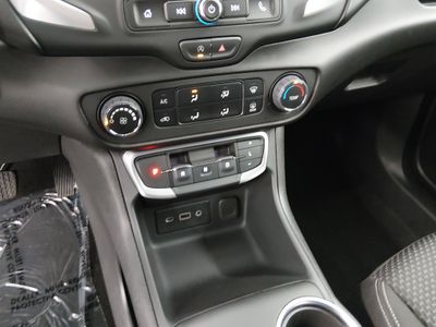 2024 GMC Terrain — photo 13 view